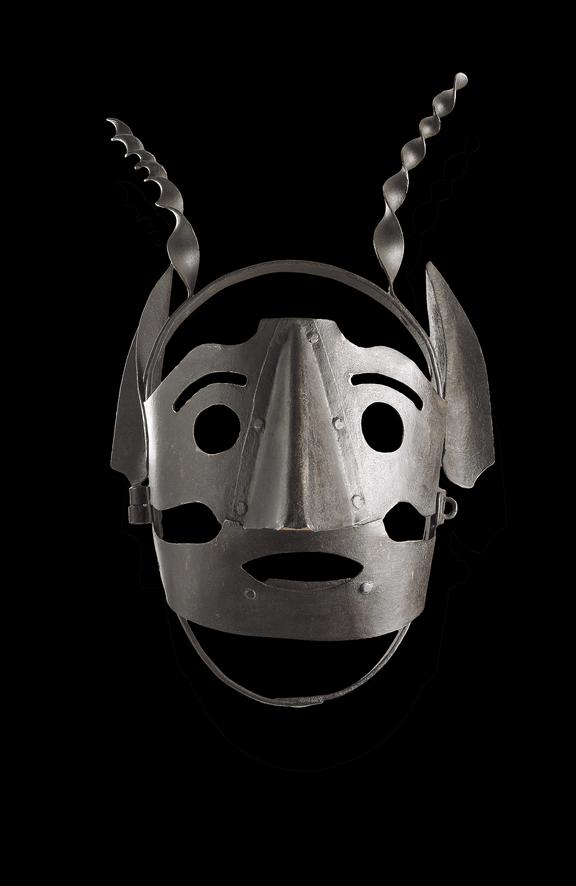 Iron scold's bridle mask to cover face, large nose piece