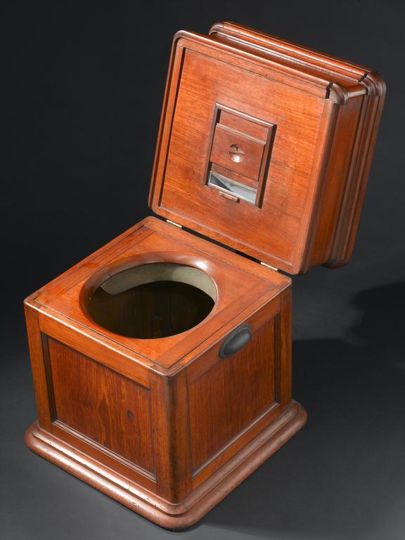 Table commode, mid to late 19th century