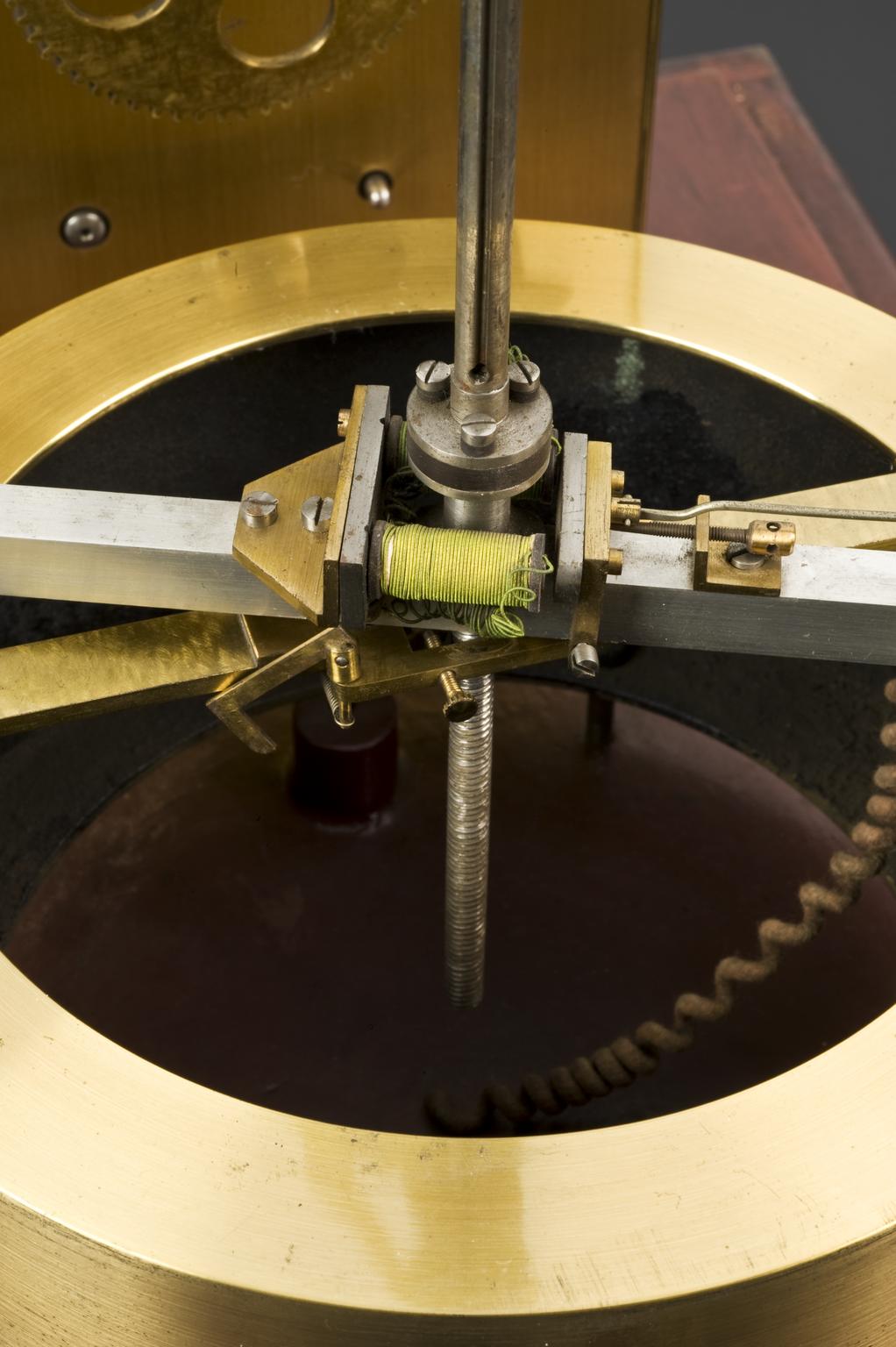Kymograph, cased, Europe, 1880-1930 | Science Museum Group Collection