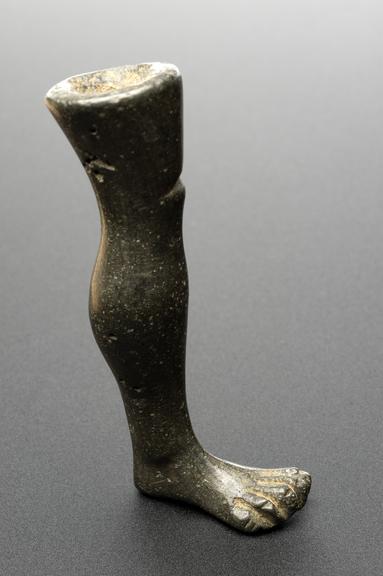Votive right leg
