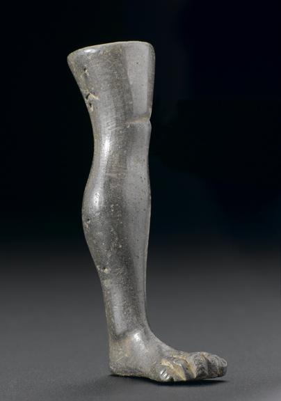 Votive right leg