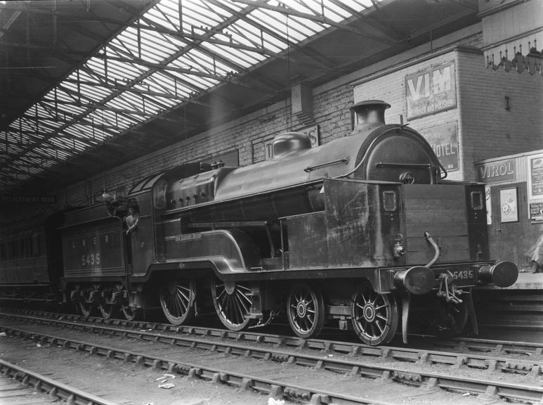 London & North Eastern Railway 4-4-0 class D10 locomotive no