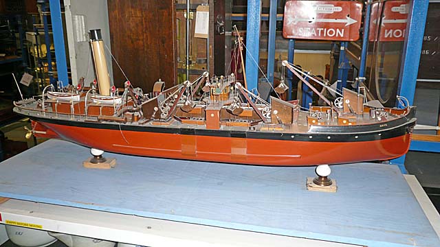 model twin-screw steamship rhyl (model ship)