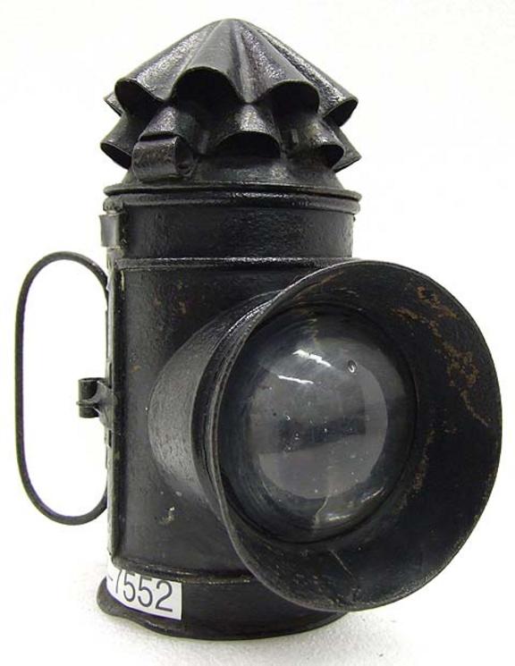 Policeman's bullseye lantern, North Eastern Railway