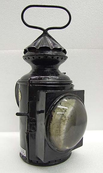 Hull & Barnsley Railwayy, 3-aspect Guard's handlamp (handlamp)