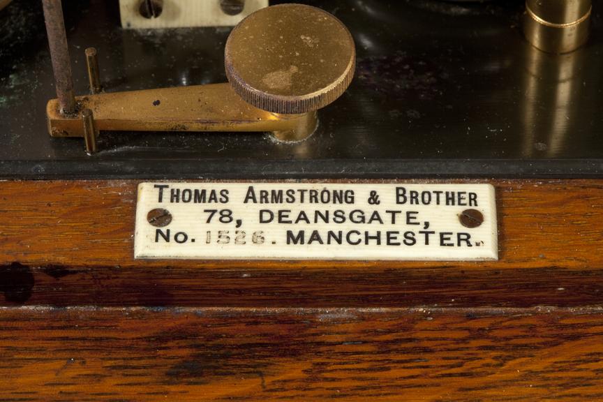 Barograph, made by Thomas Armstrong & Brother. | Science Museum Group ...