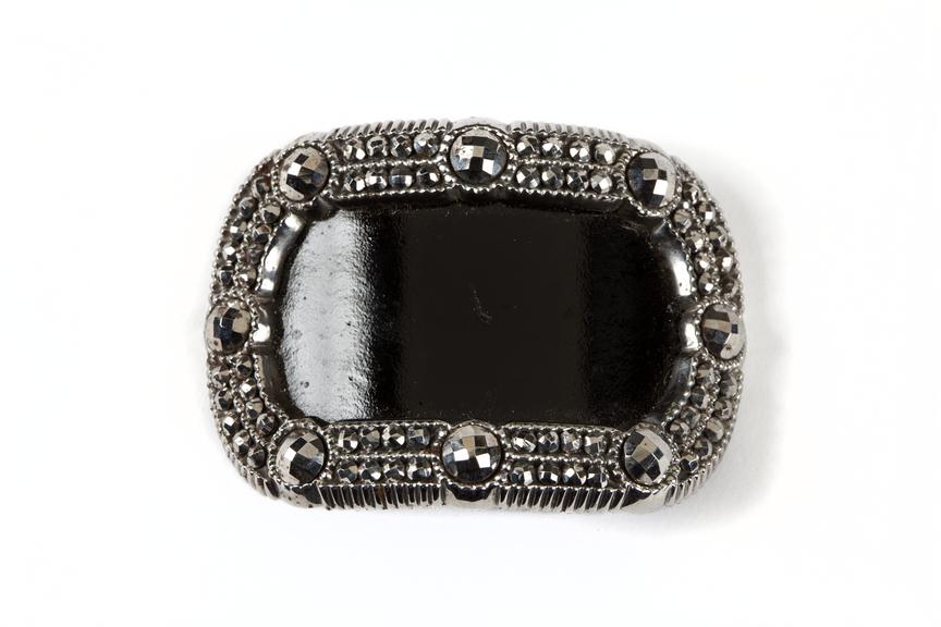 Court dress shoe buckle, as worn by HV Roe.