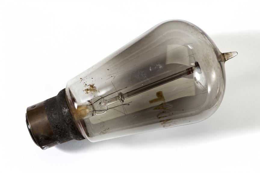 Wrendal light bulb photographed from above on a white