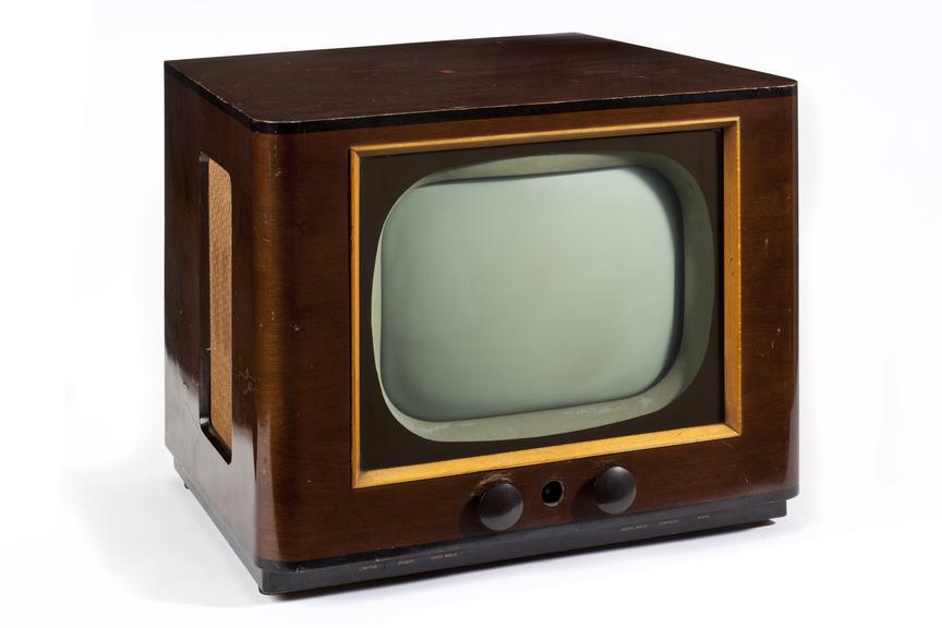 Ferranti Ltd model 14T3 black-and-white television | Science Museum ...