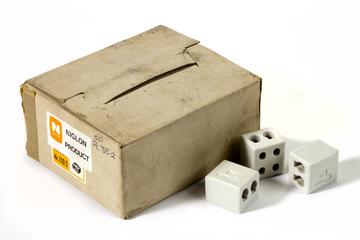 Box of ceramic connector block