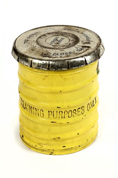 Dustbin-Type Self-Rescuer