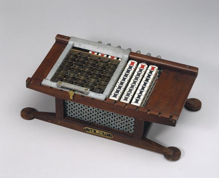 'La Multi' calculator, c 1920.