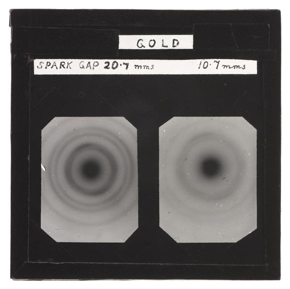 Electron diffraction transmission photograph of gold, 1925-1927 (electron diffraction pattern images; diapositives)