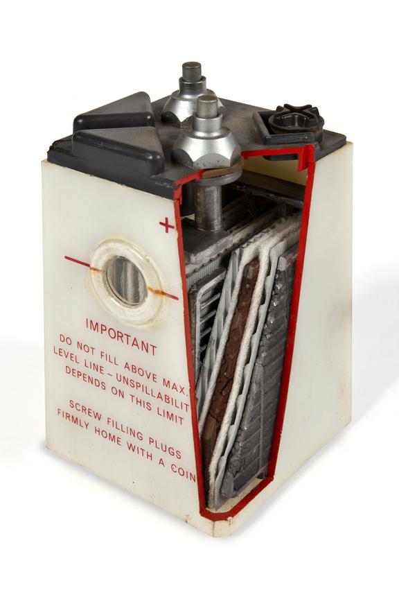 Ringrose firedamp alarm cutaway Exide battery, coal mining.