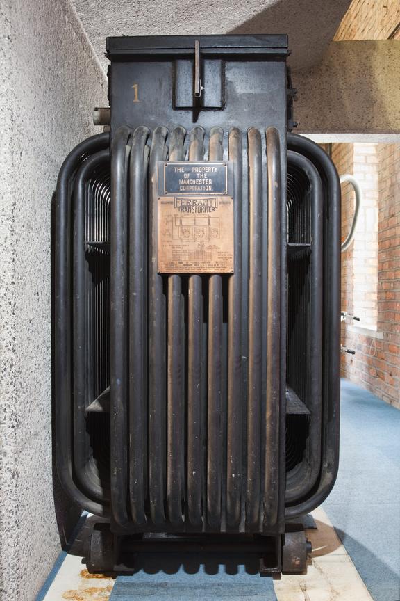 Ferranti transformer, about 1939