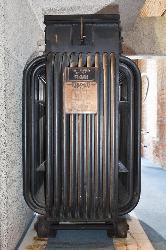 Ferranti transformer, about 1939