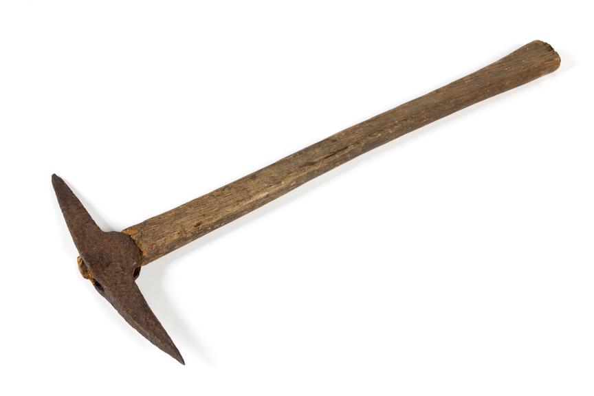 Pick axe