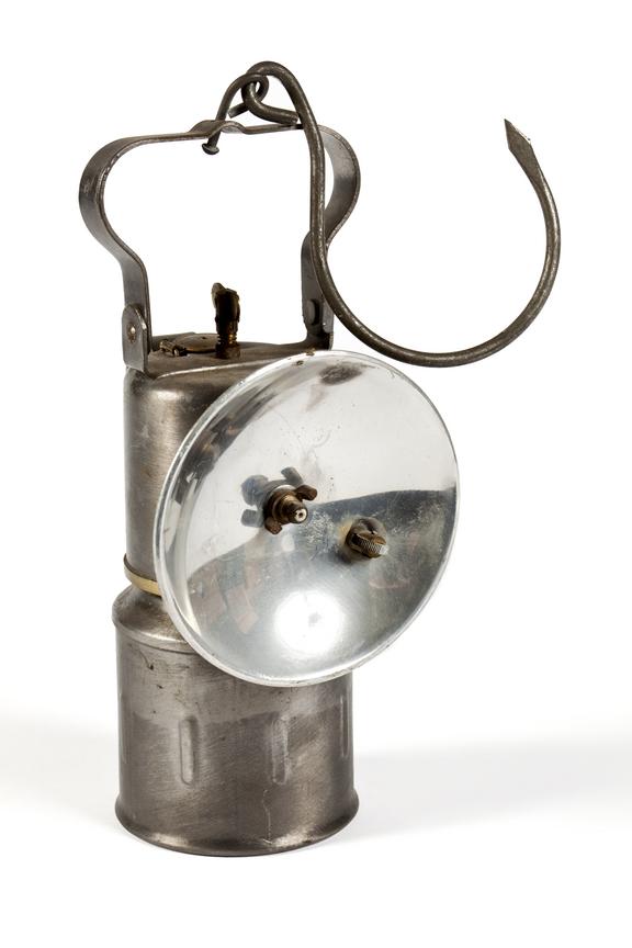 Premier 'Cleveland' lamp. Acetylene hand lamp.