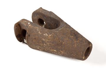 Shackle for wire rope, coal mining