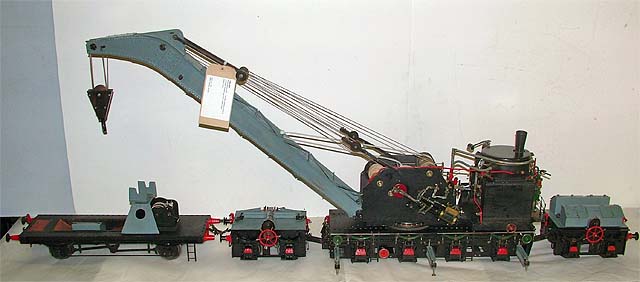 Model railway crane,  1:16 scale freelance model of a Cowans Sheldon type 75 crane