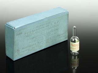 Trial cardboard carton and bottle used for 'Hypoloid' sulphanilamide treatment