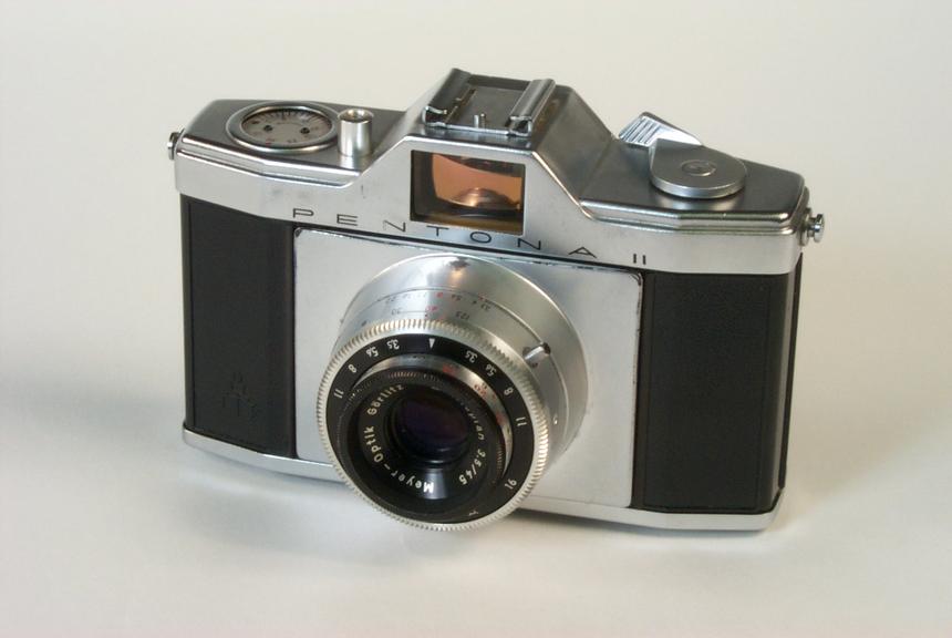 Pentona II camera
    This is a low-priced basic specification