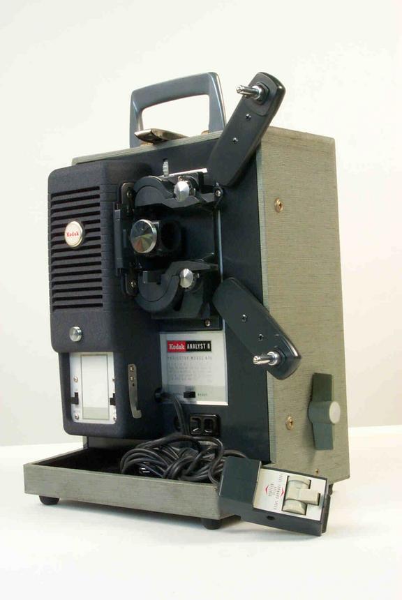 Kodak Analyst 8 projector model A-75.