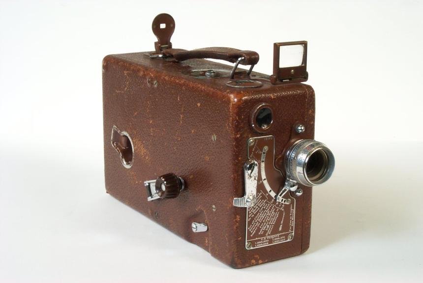 Cine Kodak Model B 16mm Camera | Science Museum Group Collection