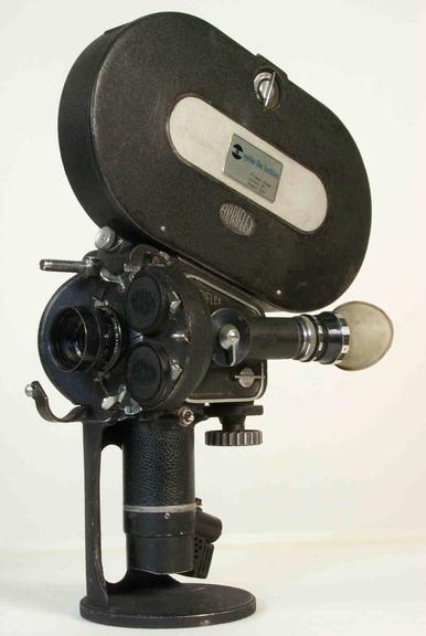 Arriflex 2C 35mm cine camera | Science Museum Group Collection