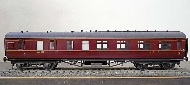 London Midland & Scottish Railway 3rd class corridor brake No. 6010