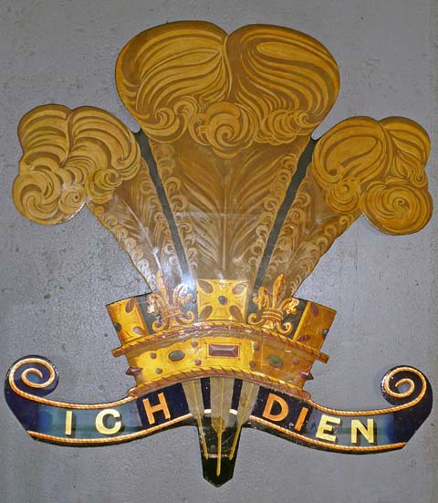 Headboard, Prince of Wales feathers - London & South Western Railway (headboard)