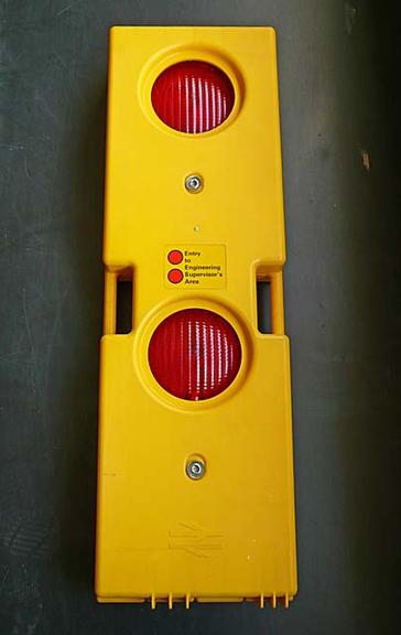 Portable warning board; Marker board (board)