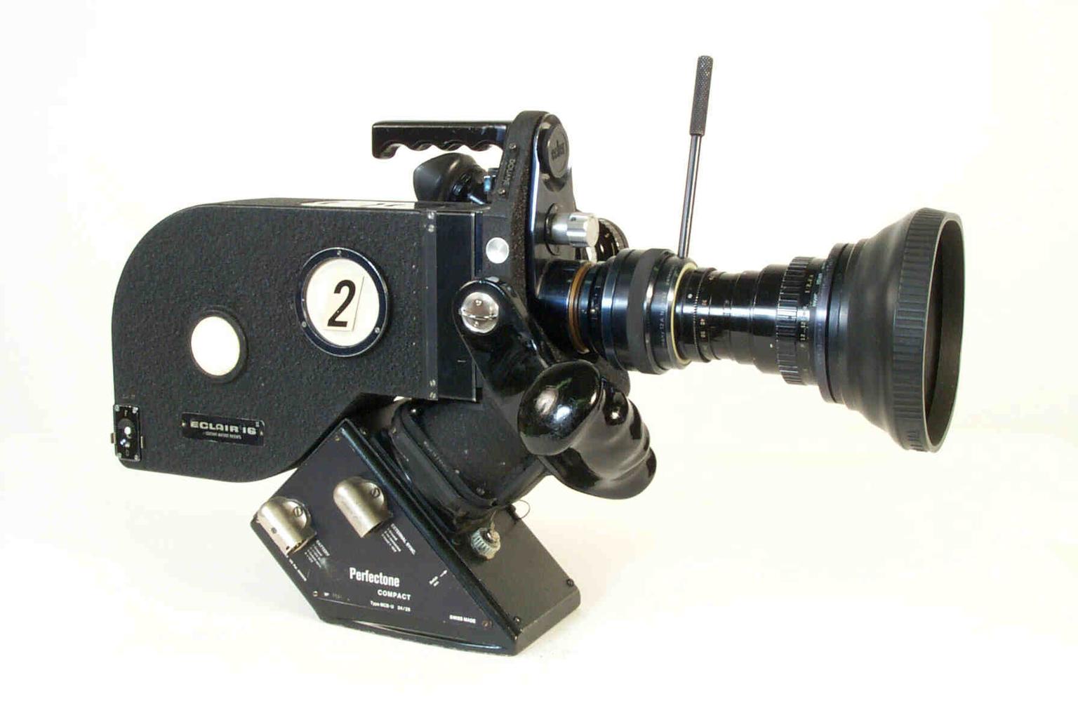 Eclair NPR 16mm フィルムカメラ Éclair NPR 16mm cine camera | Science Museum Group Collection