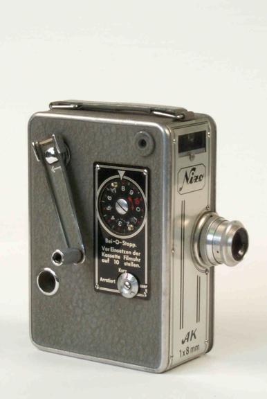 Cine Nizo AK 1 x 8 8mm Camera, 1949