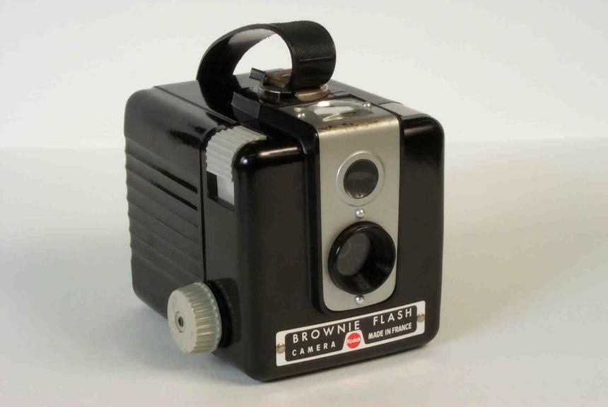 Brownie Flash Camera
    Brownie Flash Camera