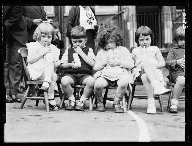 Children drinking milk
    A photograph of schoolchildren drinking