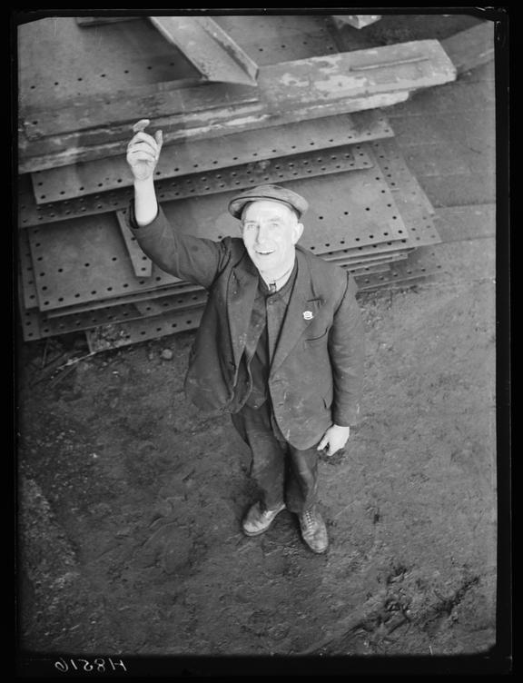 Shipyard worker
    A photograph of a worker in the Swan Hunter