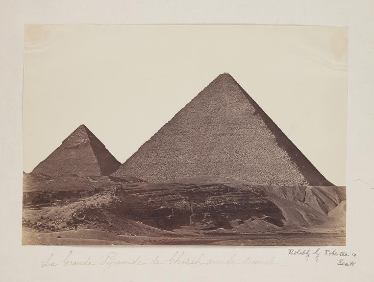 'La Grande Pyramide de Ghizeh'
    A photograph of the Great