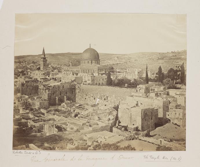 'Vue General de la Mosquee d'Omar'
    A photograph of the Mosque