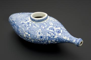 Infant's feeding bottle, England, 1801-1891