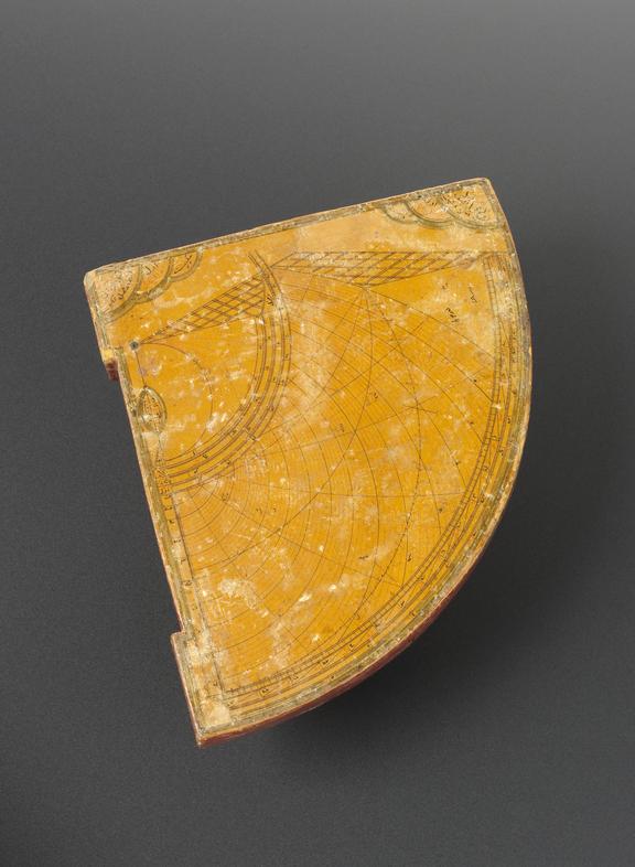 Arabic horary quadrant with painted scales on wood (15-cm
