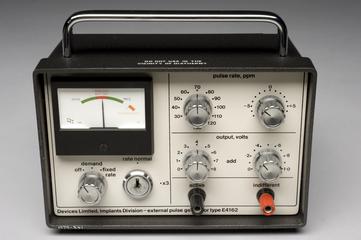External cardiac pacemaker ‘Type E4162’