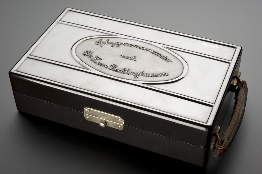 Recklinghausen Tonometer (sphygmomanometer), Germany, 1915