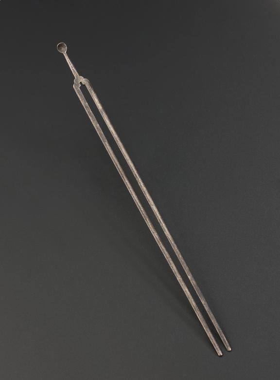 Simple tuning fork, European, 18th or 19th century