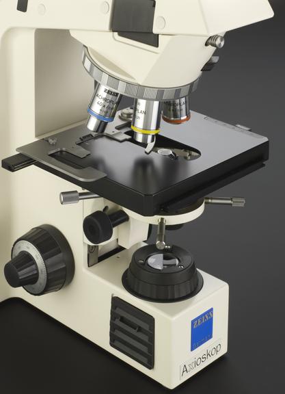 Axioskop 20 microscope