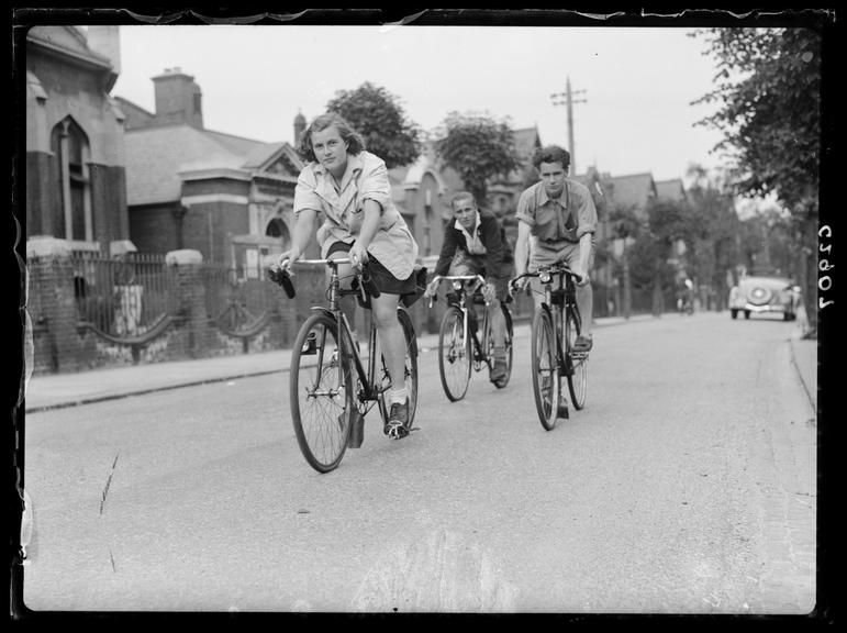 'The Labour League of Youth Cycling Club set off on outing'
    A