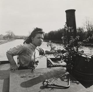 Women run canal boats