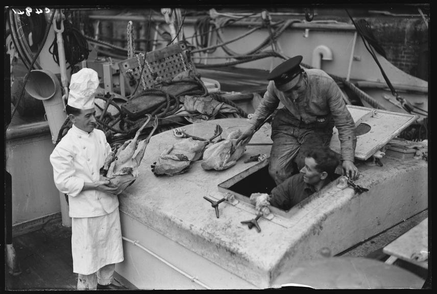 The Discovery in St Katherine's Docks