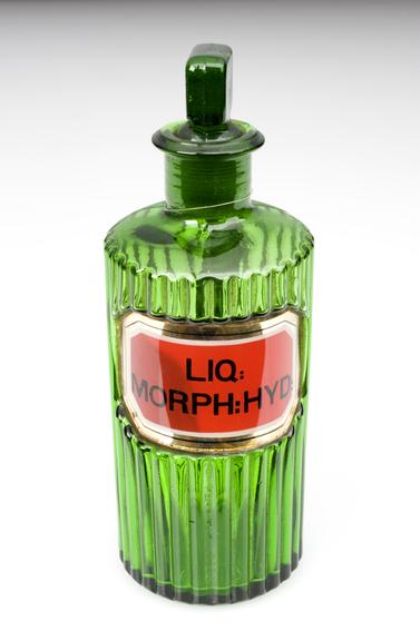 Green glass 'poison' shop round for Morphine, Europe, 1701-1935