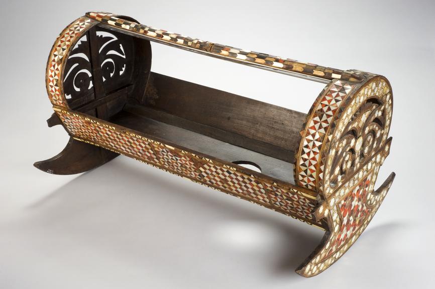 Rocking cradle, Japanese, 1701-1850